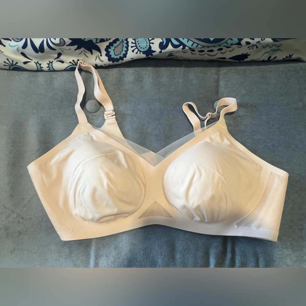 Honeylove Soft Cream Bra NWOT